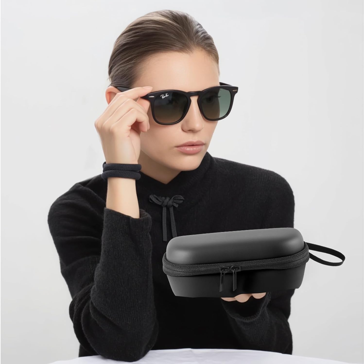 Hard Glasses Case for Ray-Ban Meta Charge Box